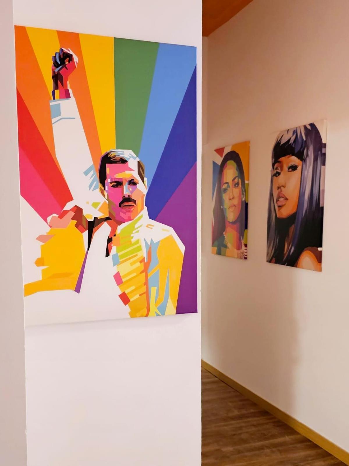 Arc House Pop Art *