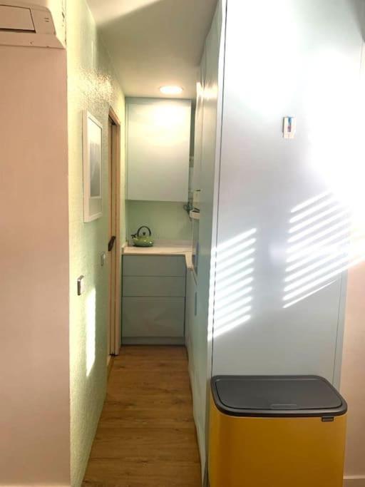 Exclusivo Y Acogedor Piso Con Encanto En Plaza Chueca, Con Aire Acondicionado Y Calefaccion Appartement