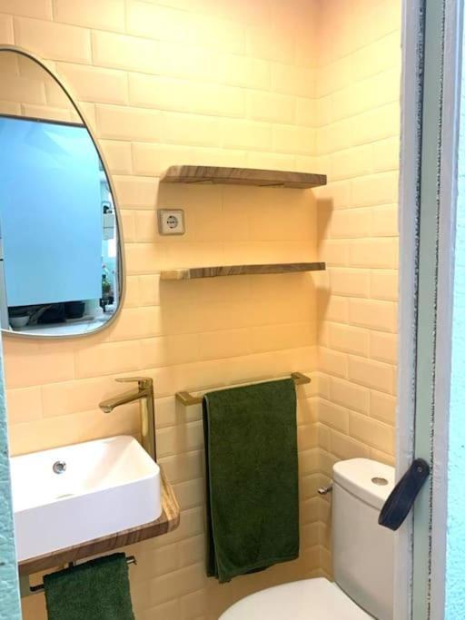 Exclusivo Y Acogedor Piso Con Encanto En Plaza Chueca, Con Aire Acondicionado Y Calefaccion Appartement *