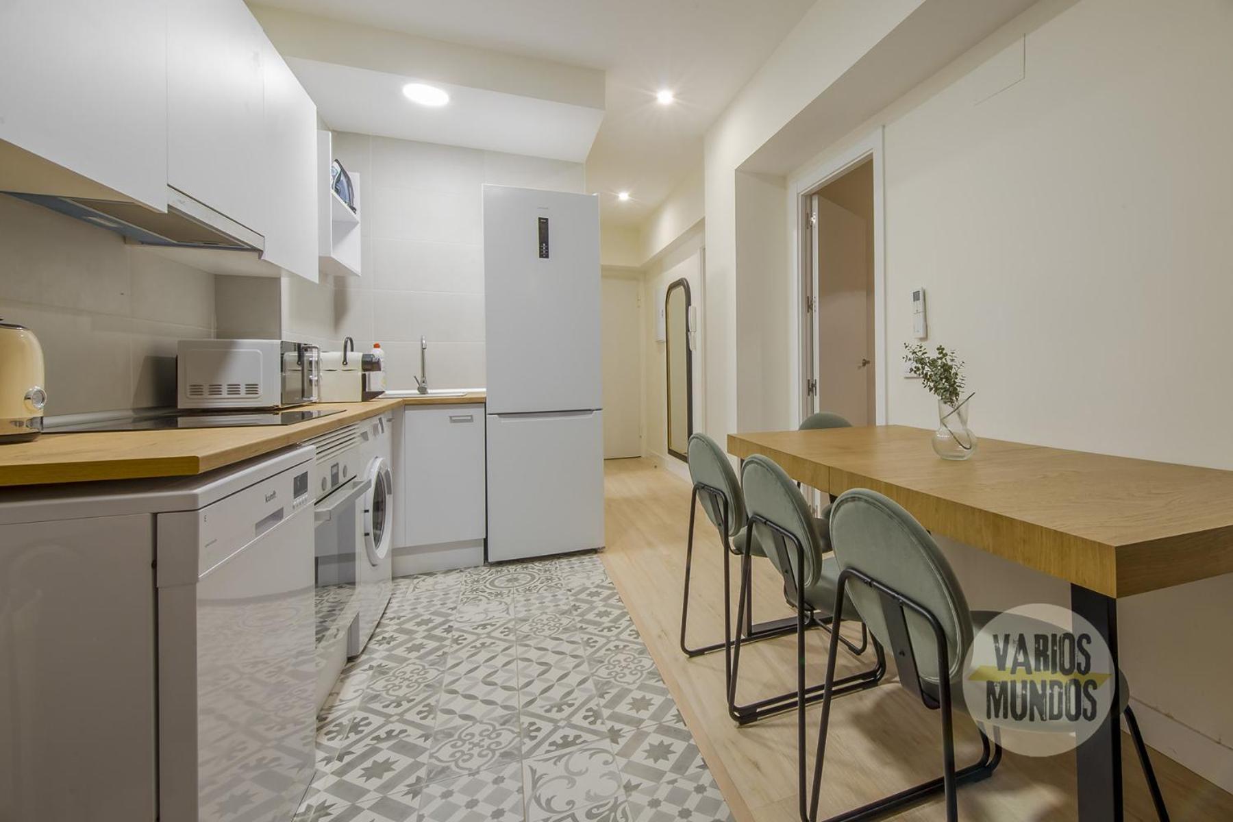 Cool 9pax En Plena Plaza De Chueca Appartamento *