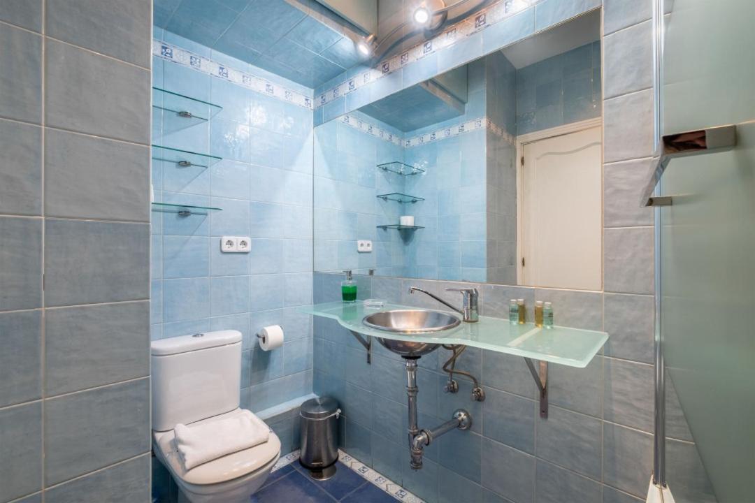 Bright- 1bd 1bth Furnished - Sol Appartamento