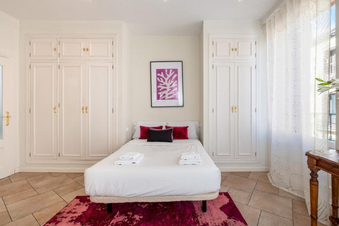 Bright- 1bd 1bth Furnished - Sol Appartamento