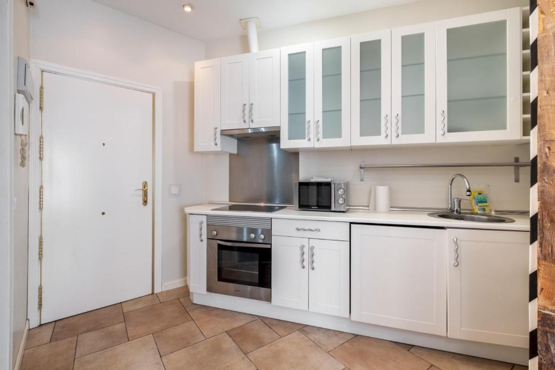 Bright- 1bd 1bth Furnished - Sol * Madrid