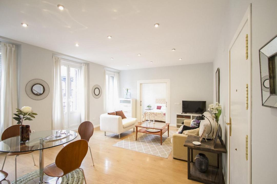 Apartamento 1 Bedroom 1 Bathroom Furnished - Sol - Bright Refurbished - Mintystay