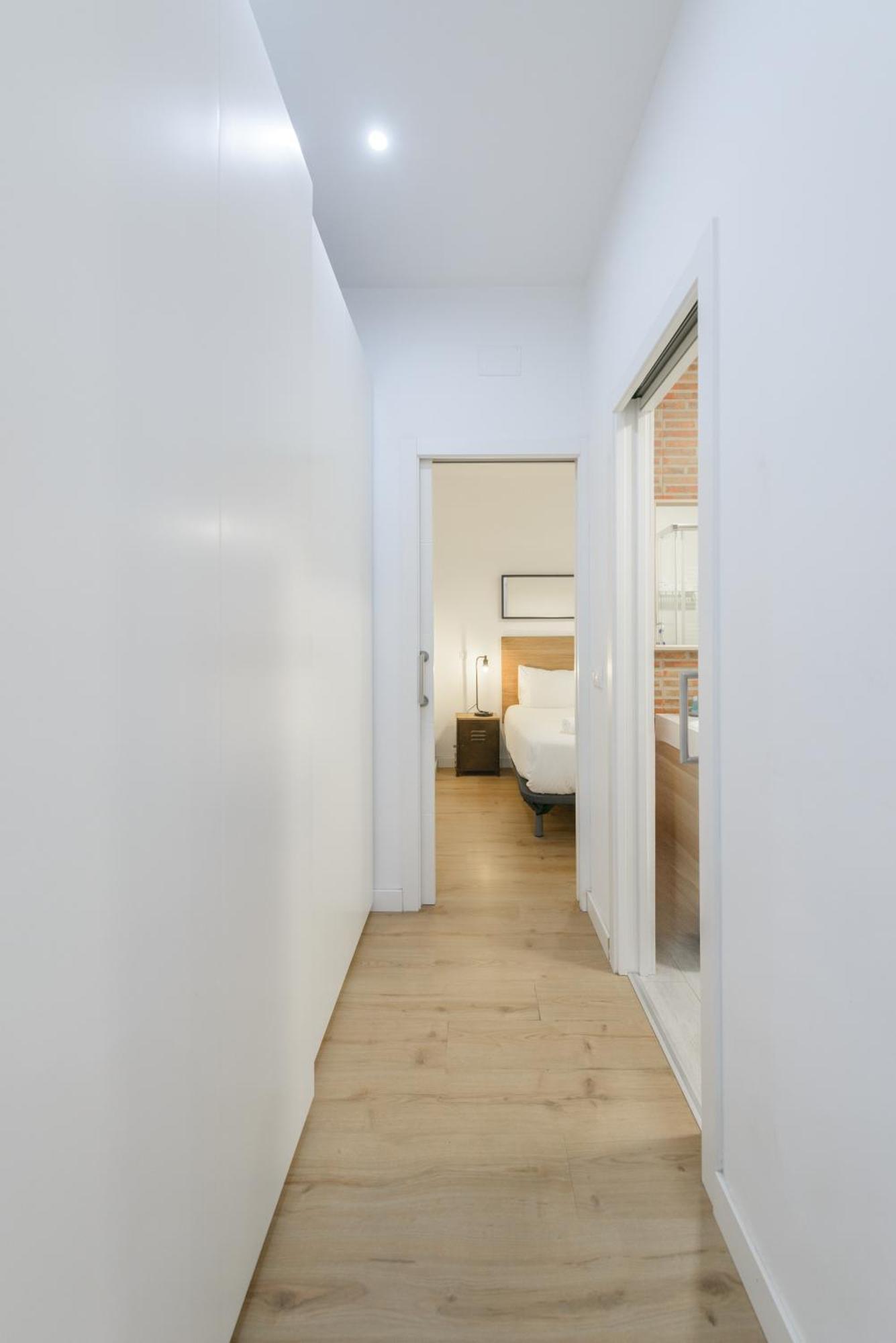 Avila Calle, Precioso Estudio En Santiago Bernabeu-estrecho En Segundo Piso Sin Ascensor Apartamento Madri