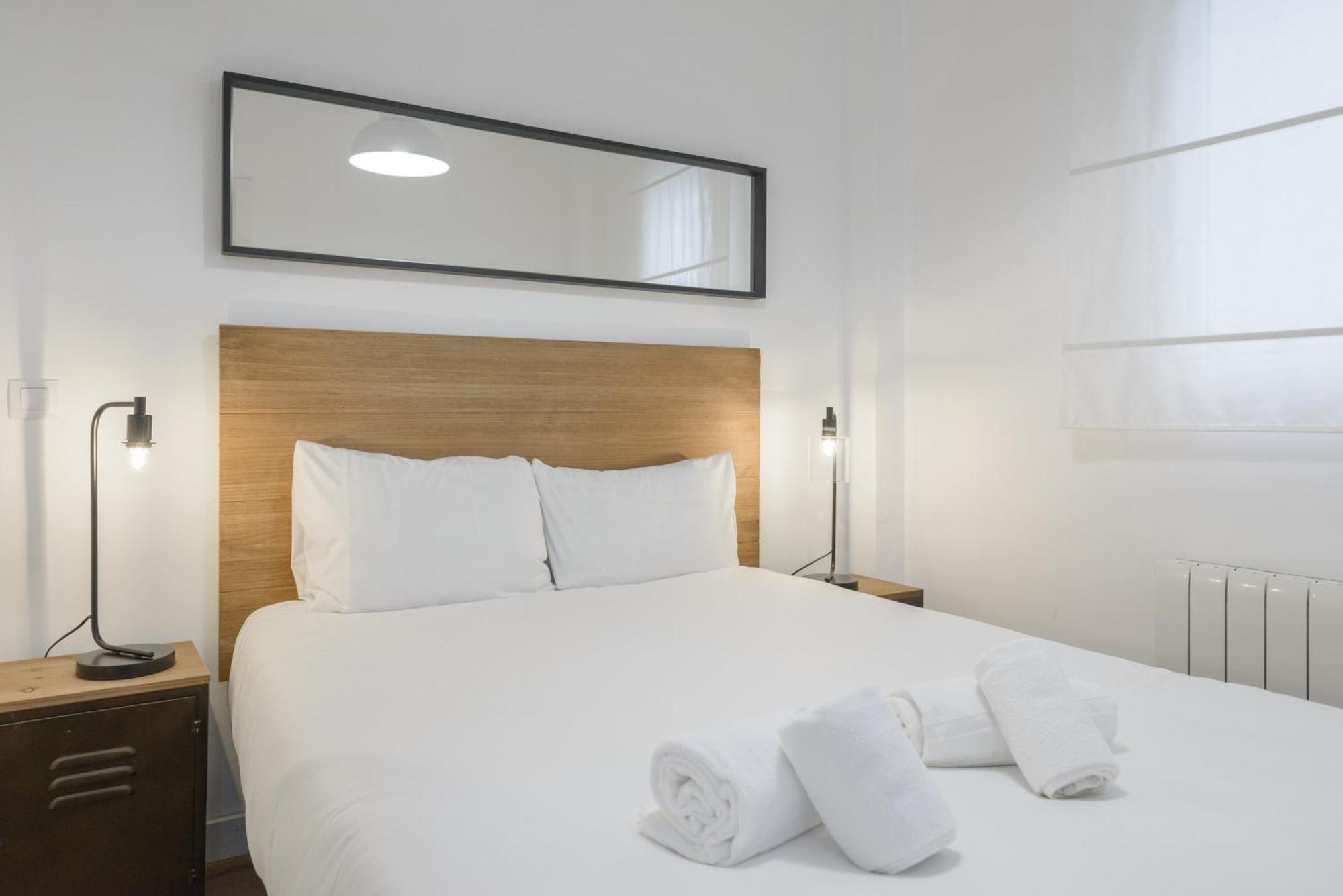 Avila Calle, Precioso Estudio En Santiago Bernabeu-estrecho En Segundo Piso Sin Ascensor Apartamento