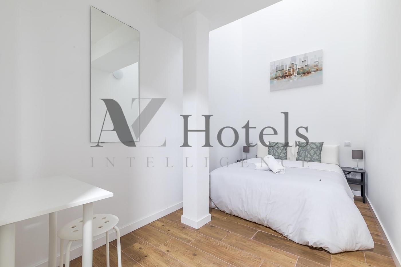 Ayz Luis Cabrera-auto Check-in Hotel Madri