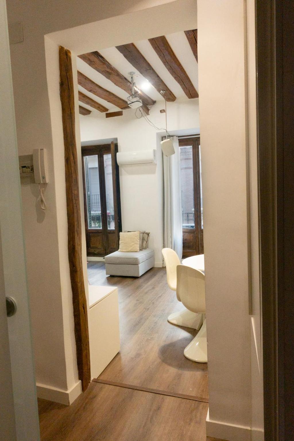 Hortaleza 4, Preciso Estudio En Chueca Junto A La Gran Via De Madrid