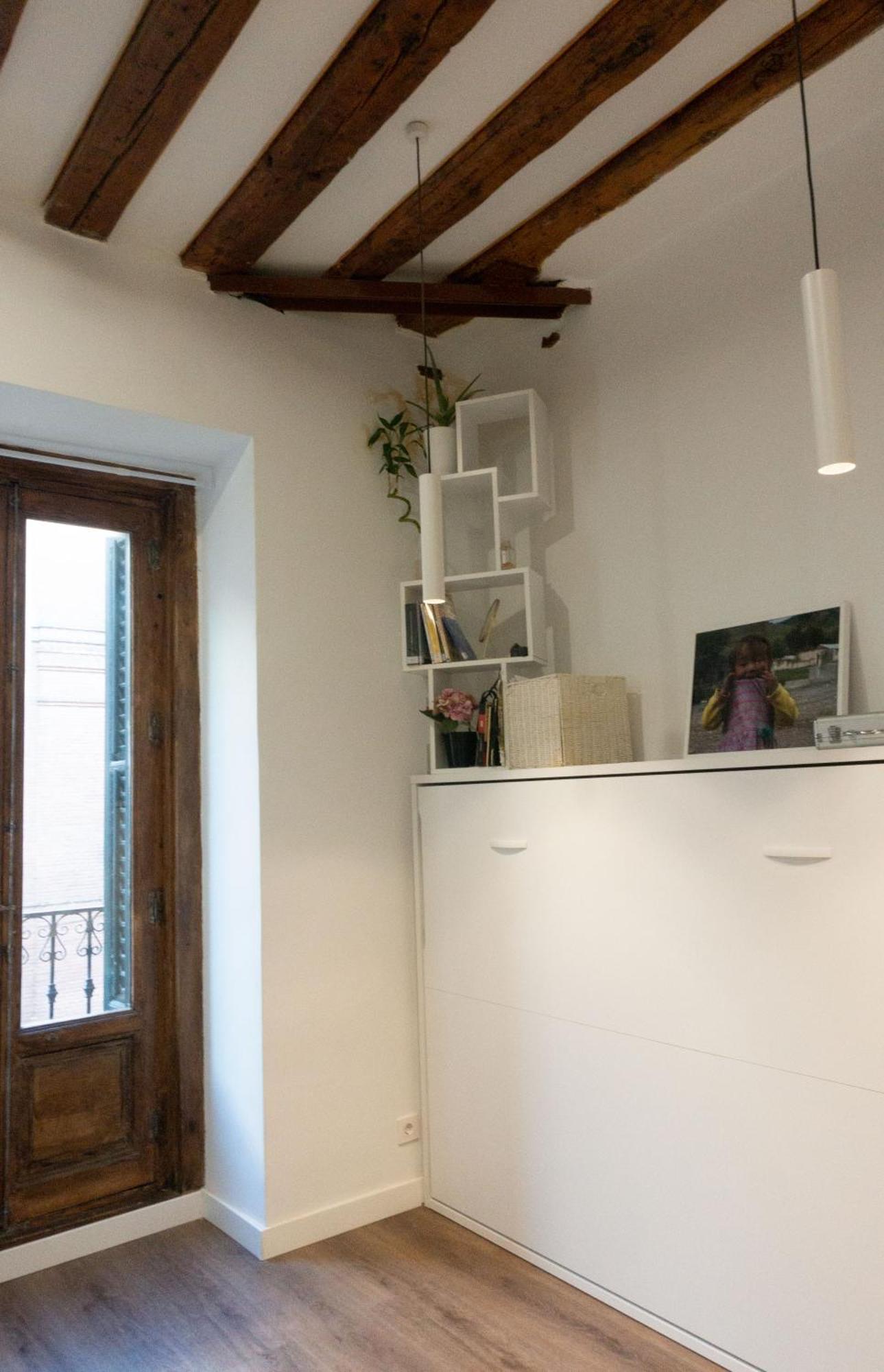 Hortaleza 4, Preciso Estudio En Chueca Junto A La Gran Via De *