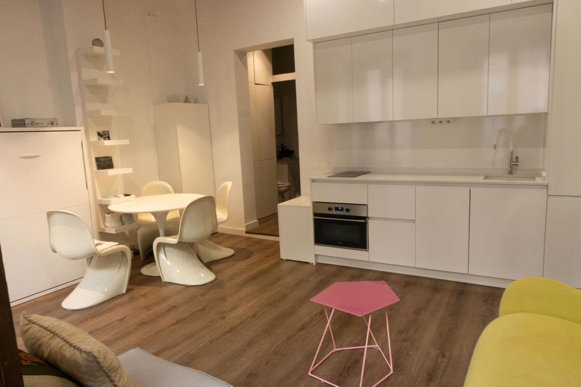 Apartamento Hortaleza 4, Preciso Estudio En Chueca Junto A La Gran Via De *
