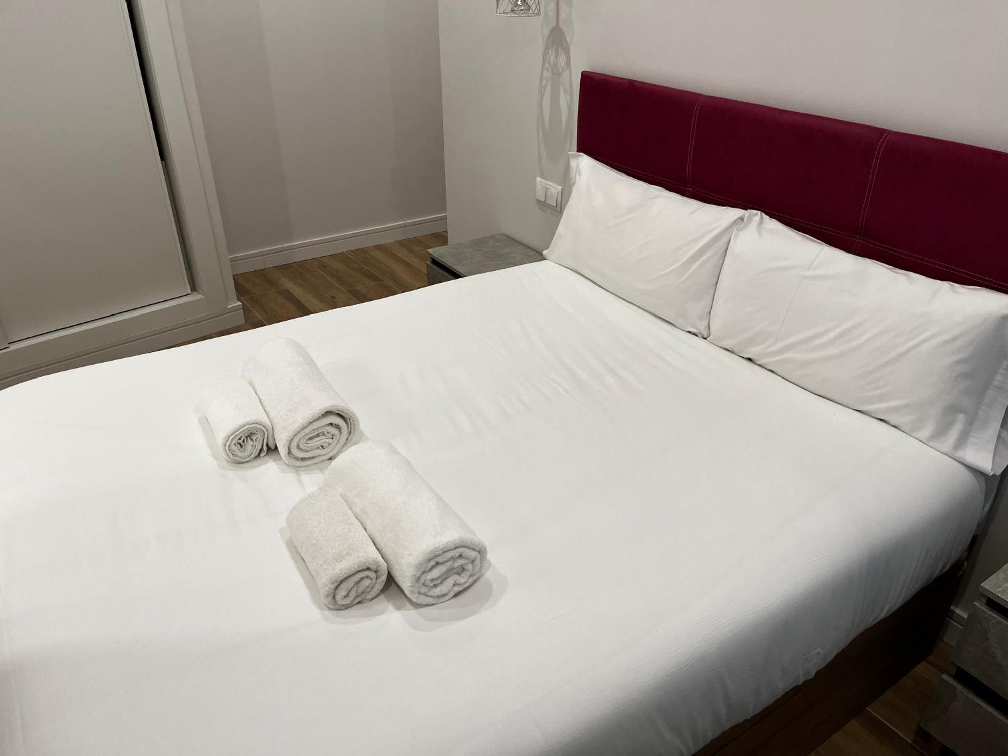Exyca Mendez Alvaro Apartamento *