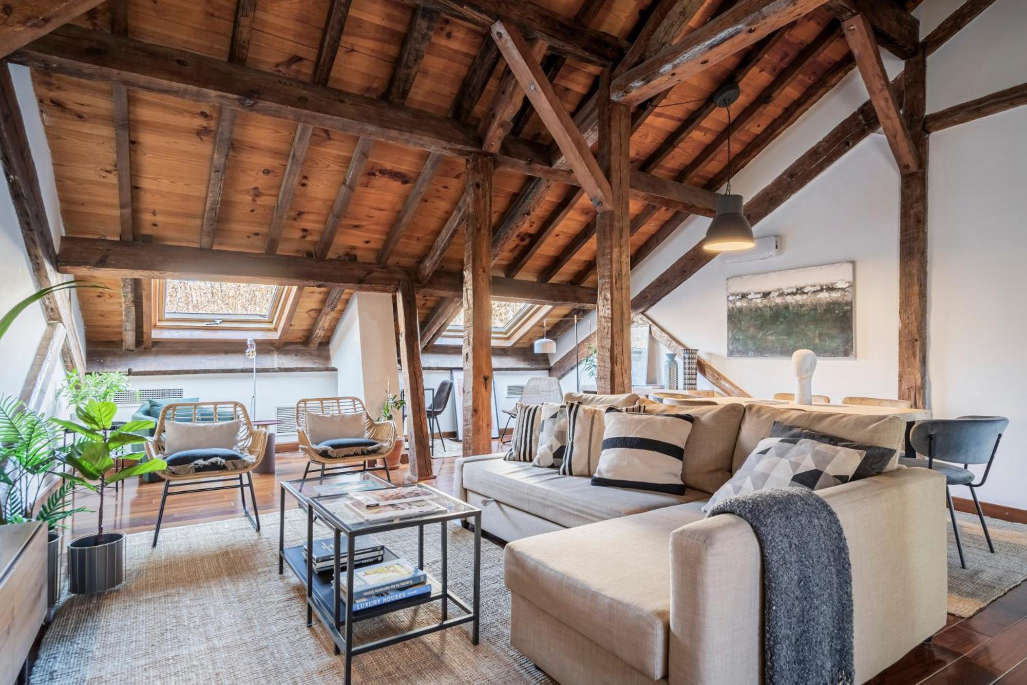 16th Century Palace Appartement