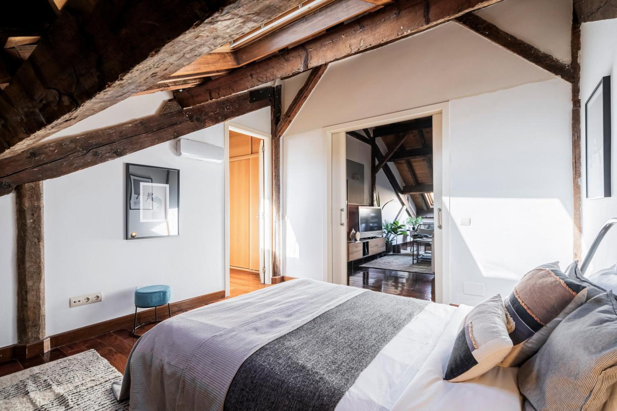 Appartement 16th Century Palace Madrid