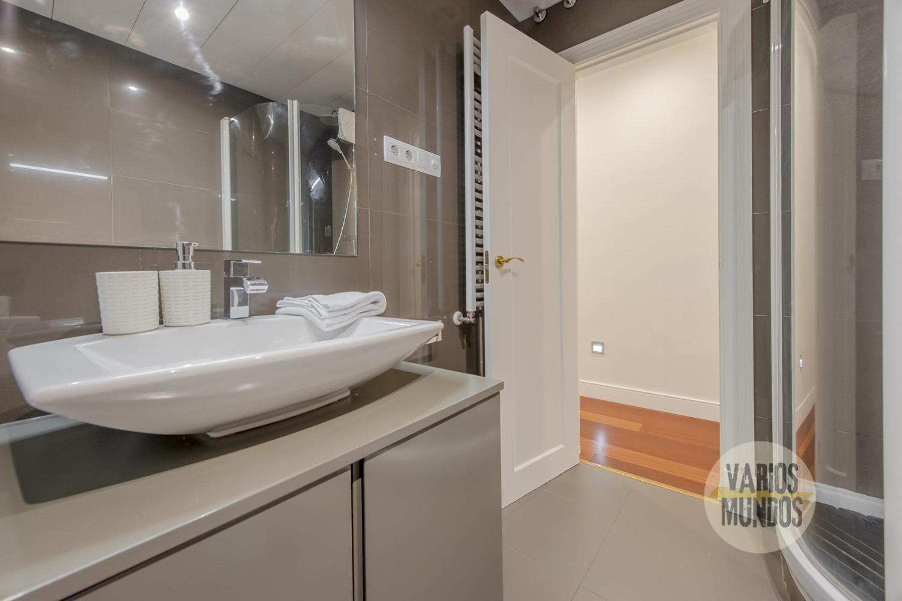 Apartamento Premium 10pax En Plaza Espana-gran Via *