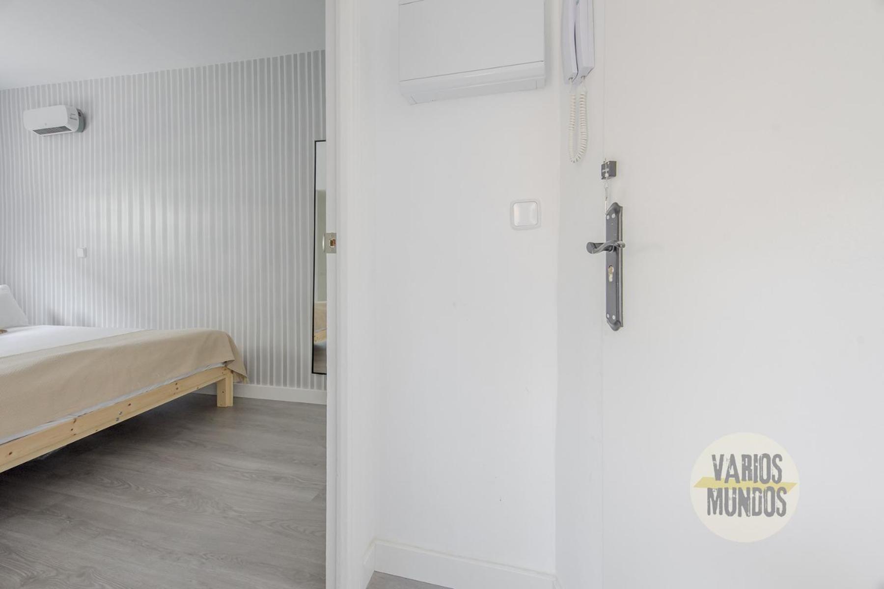 Atico Calle Silva 3pax Con Terraza Esquina Con Gran Via E2 *