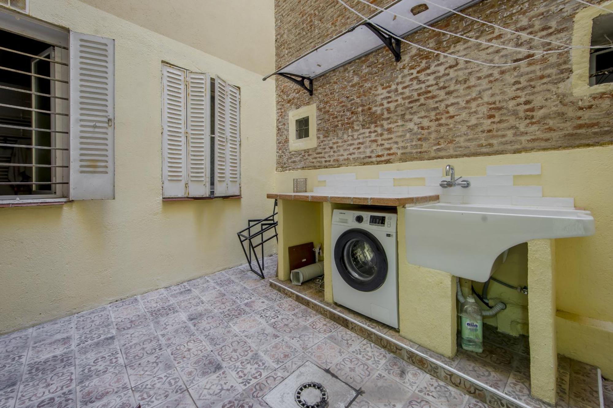 C-almendro, Nuevo Piso En El Corazon De E1 Apartamento