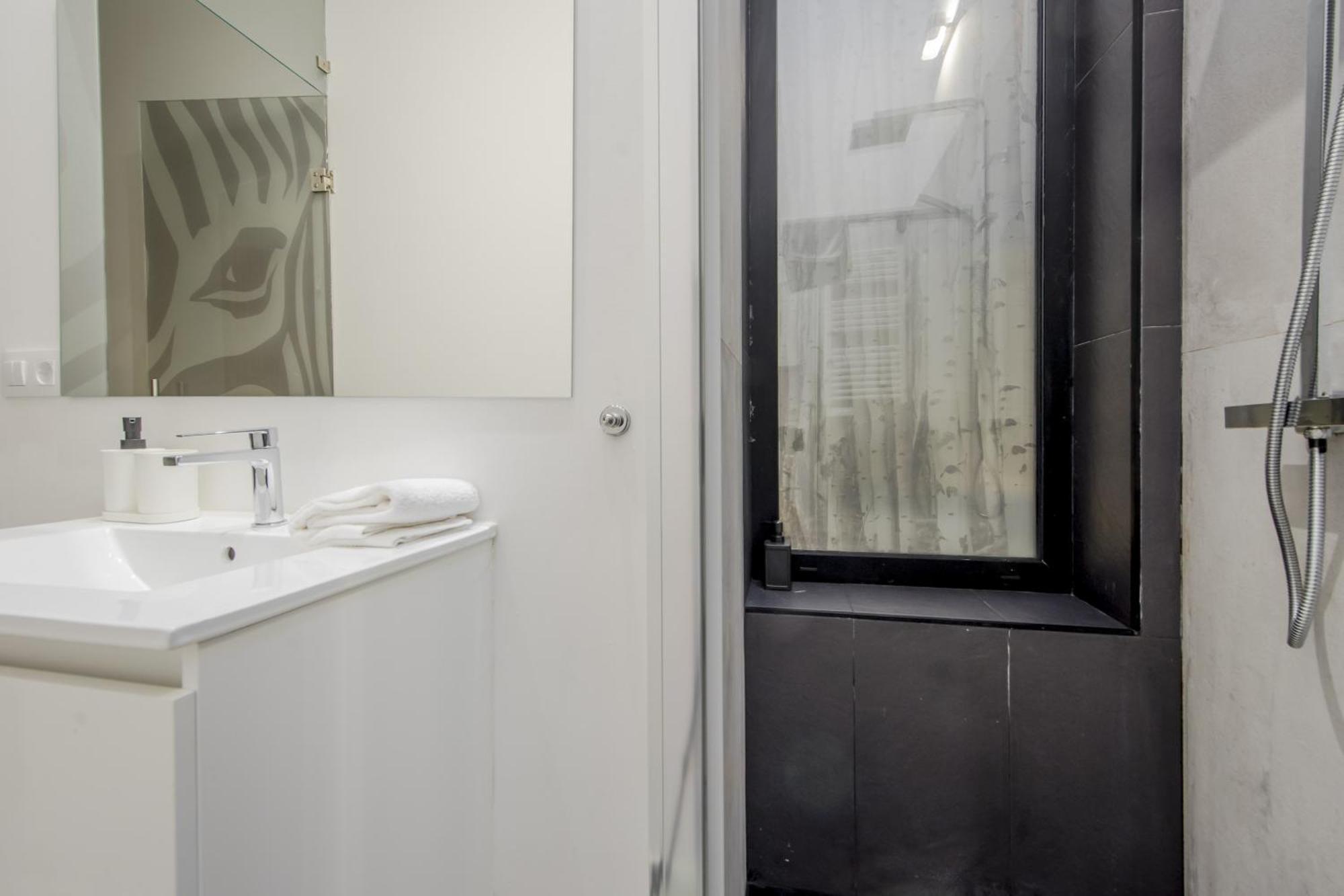 Con Estilo - 5pax En Zona Tirso-centro E1 Madrid