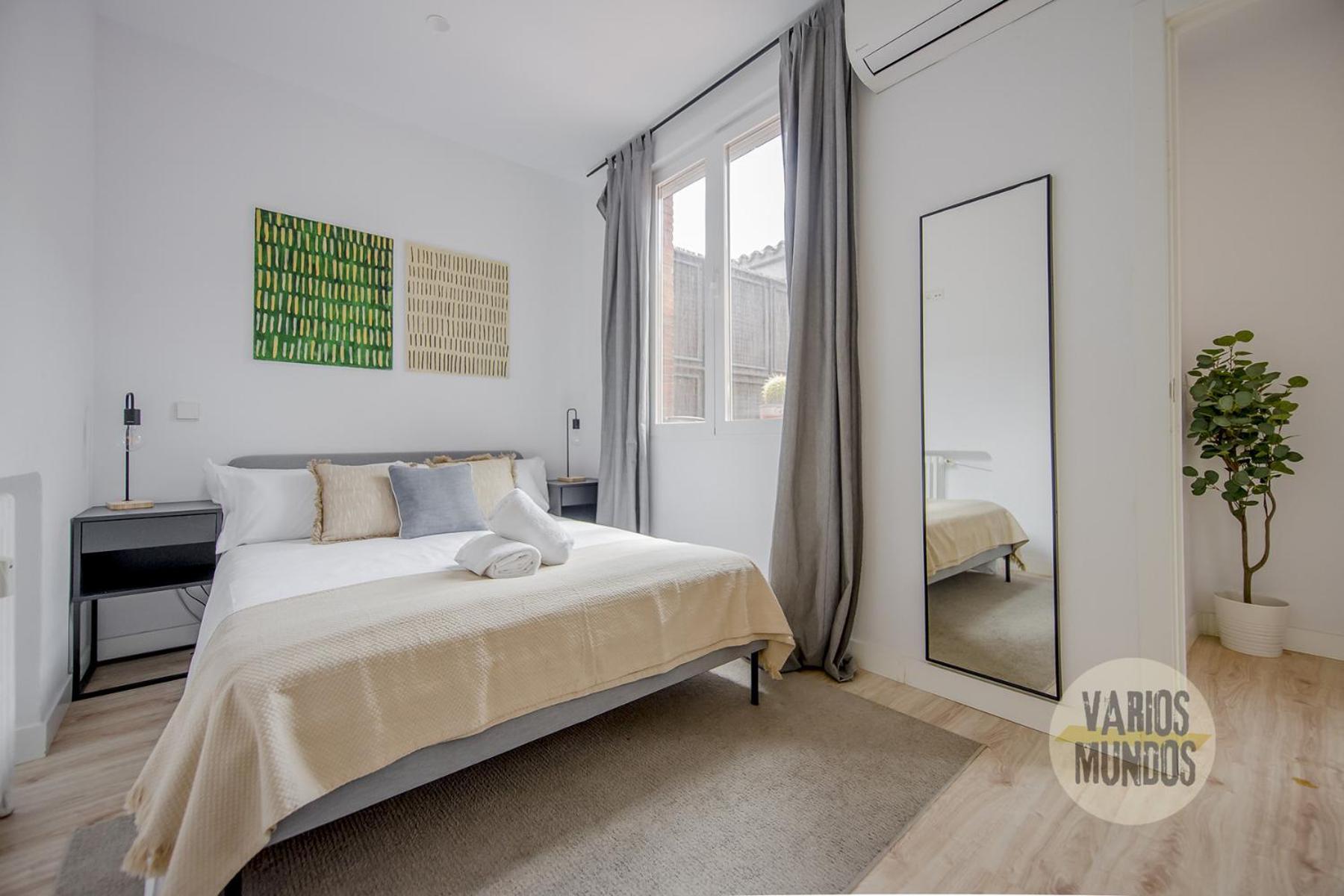 Atico X9 Pax Con Gran Terraza En El La Latina Apartamento *