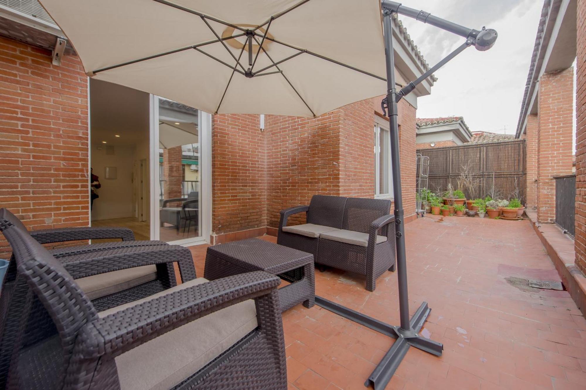 Atico X9 Pax Con Gran Terraza En El La Latina Apartamento Madrid