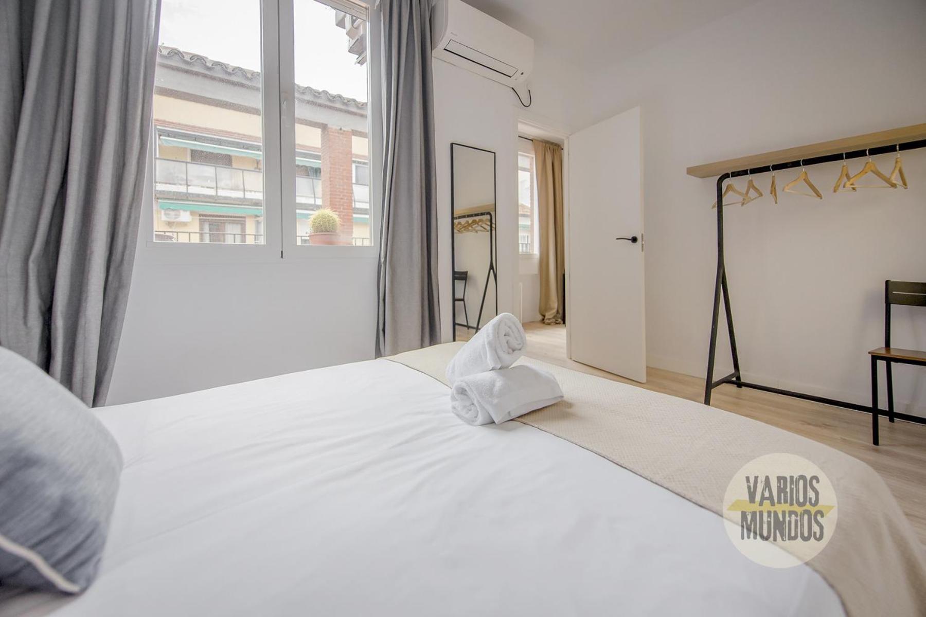 Atico X9 Pax Con Gran Terraza En El La Latina Apartamento *