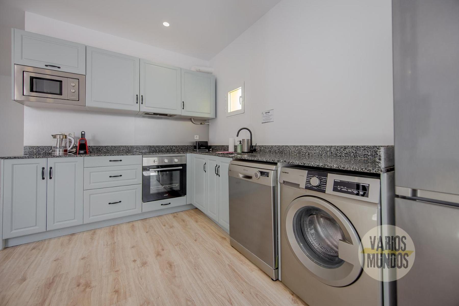 Apartamento Atico X9 Pax Con Gran Terraza En El La Latina Madrid