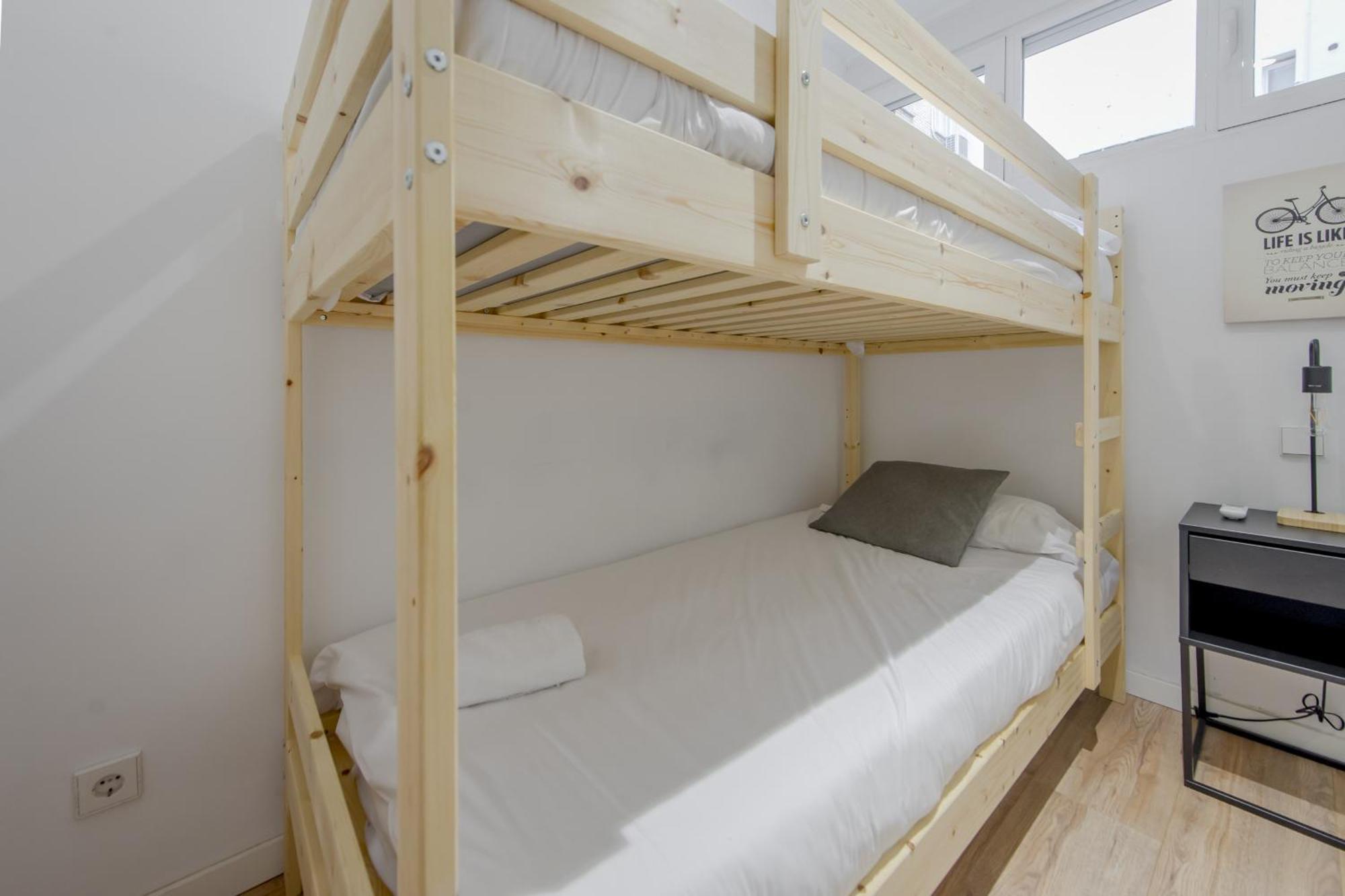 Modern 7pax En Chamberi-ponzano Appartement Madrid