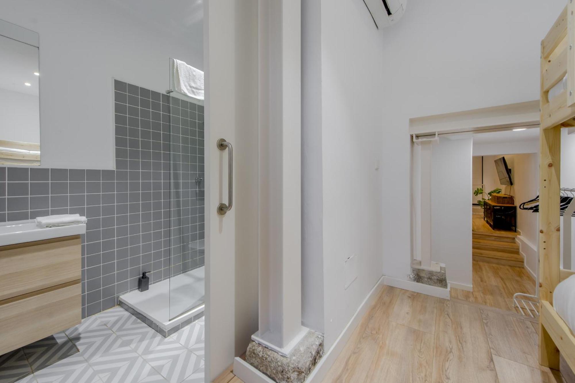 Modern 7pax En Chamberi-ponzano Madrid