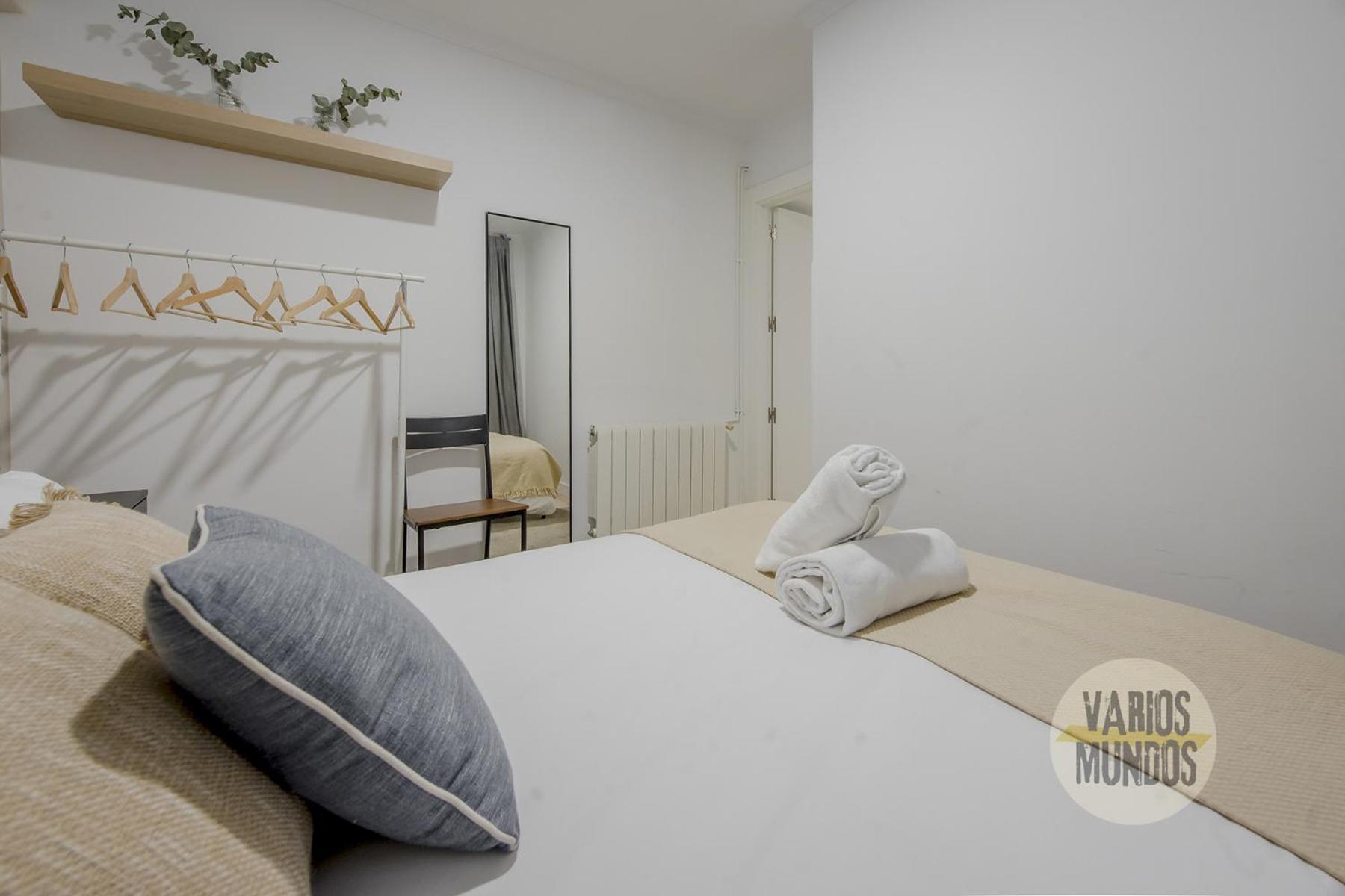 Nuevo De 9pax En La Cava Alta Centro De E1 Appartement Madrid