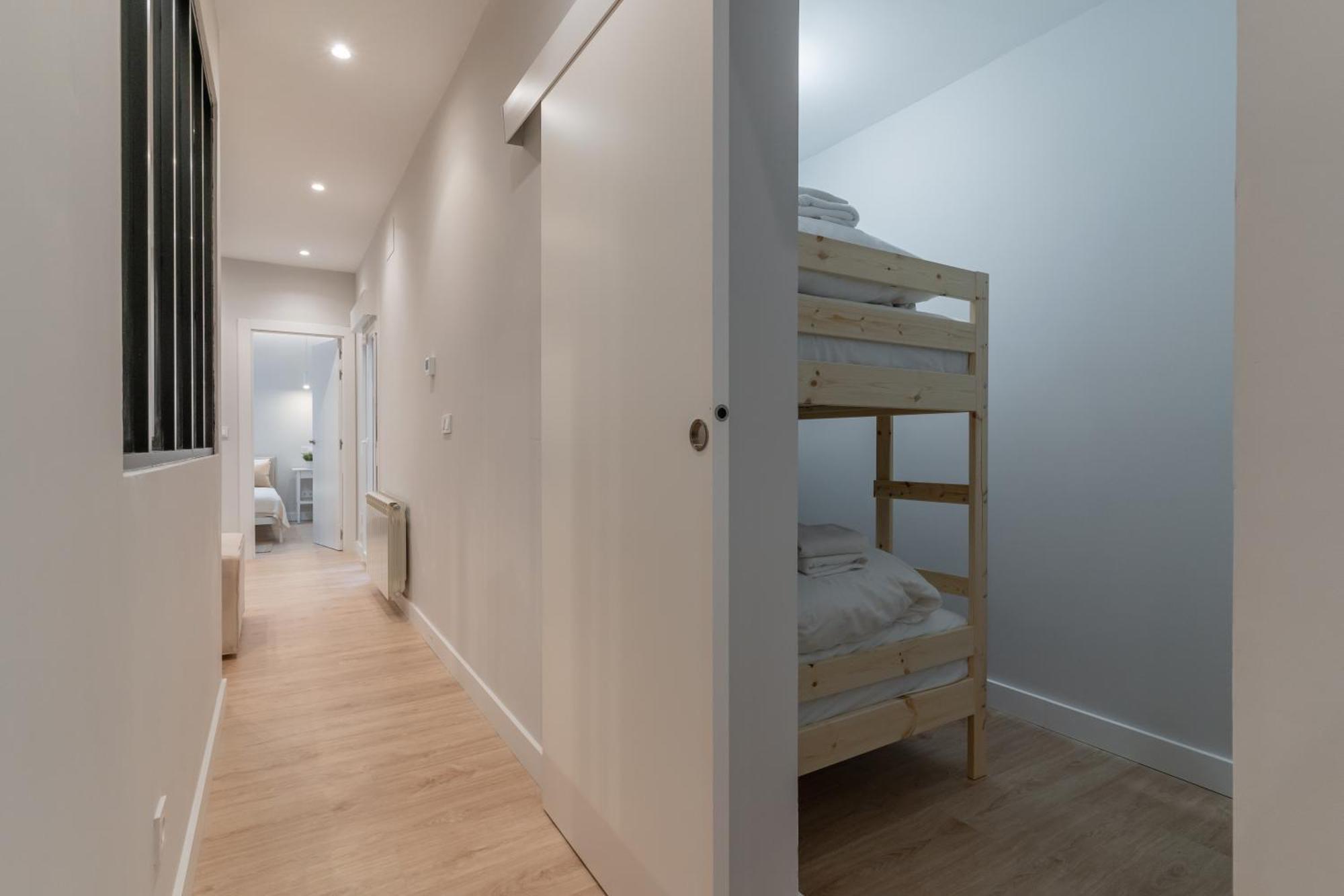 Modern, Centric -2bd 2bth- Delicias Apartamento Madrid