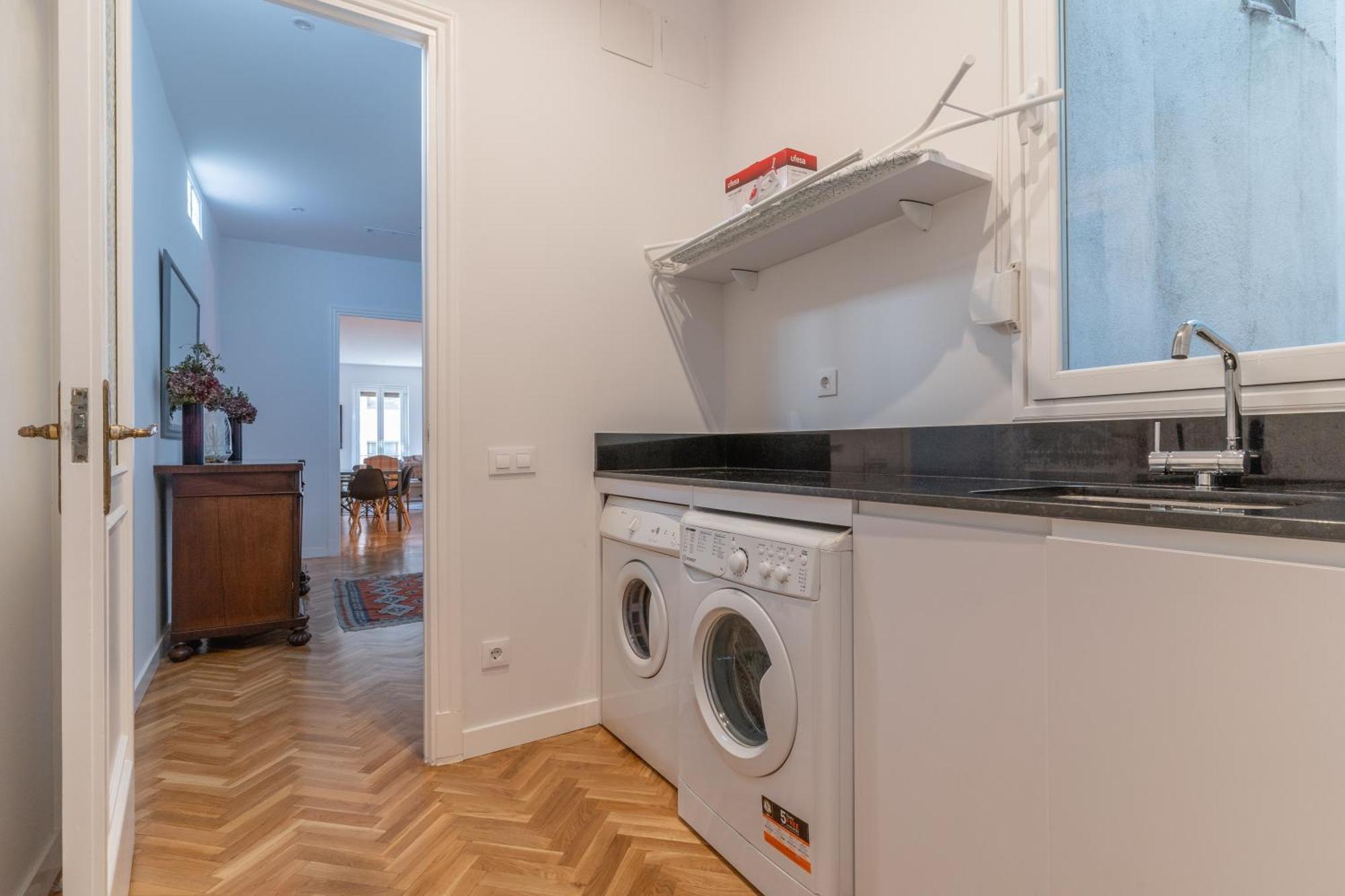 Spacious Central-3bedrooms 3bathrooms-sol Apartamento Madrid