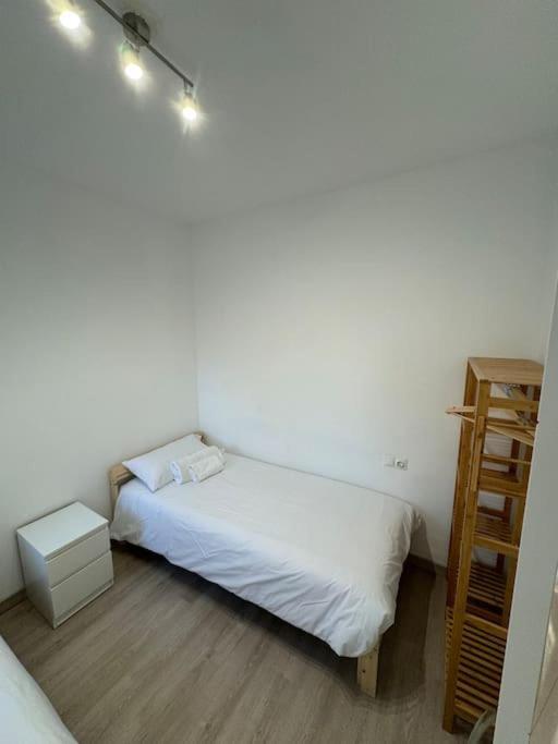 Apartamento 12 De Octubre, Almendrales Apartment