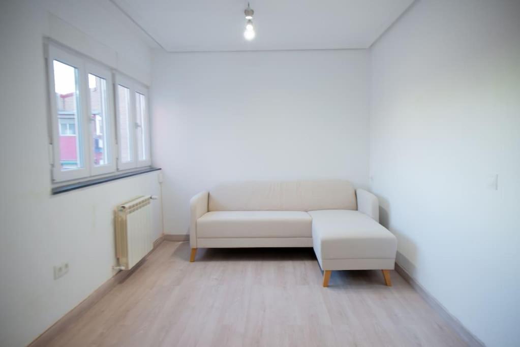 Apartment Apartamento 12 De Octubre, Almendrales *