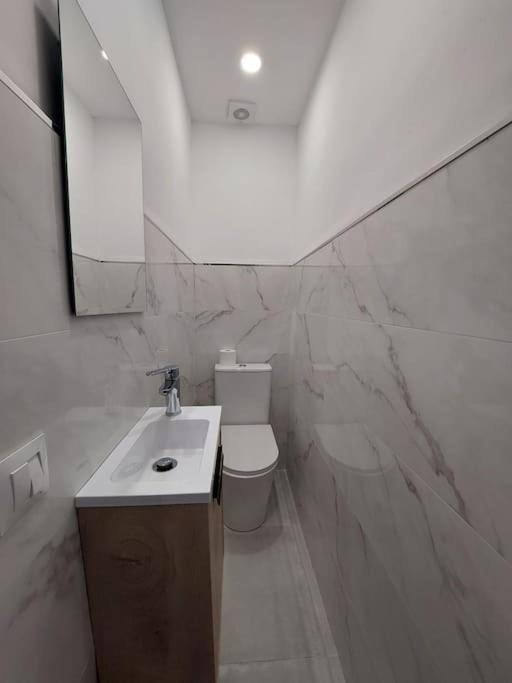 Apartamento 12 De Octubre, Almendrales Apartment