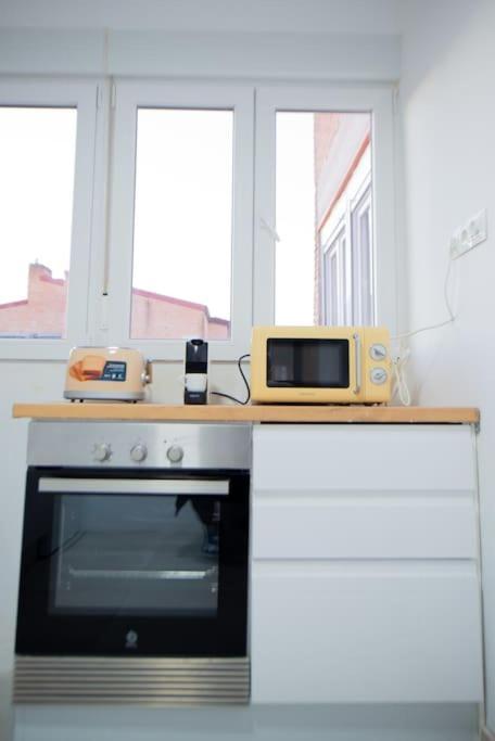 Apartamento 12 De Octubre, Almendrales Apartment *