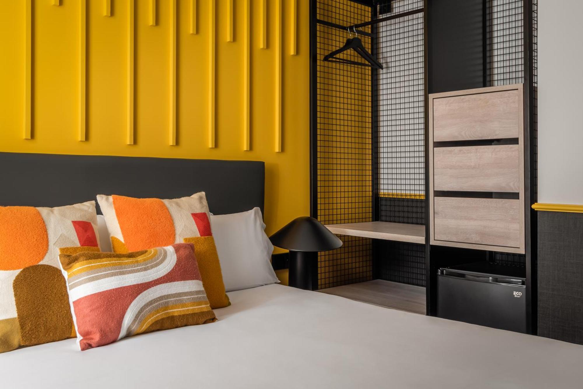 Bypillow Crosstown Pensión 3*