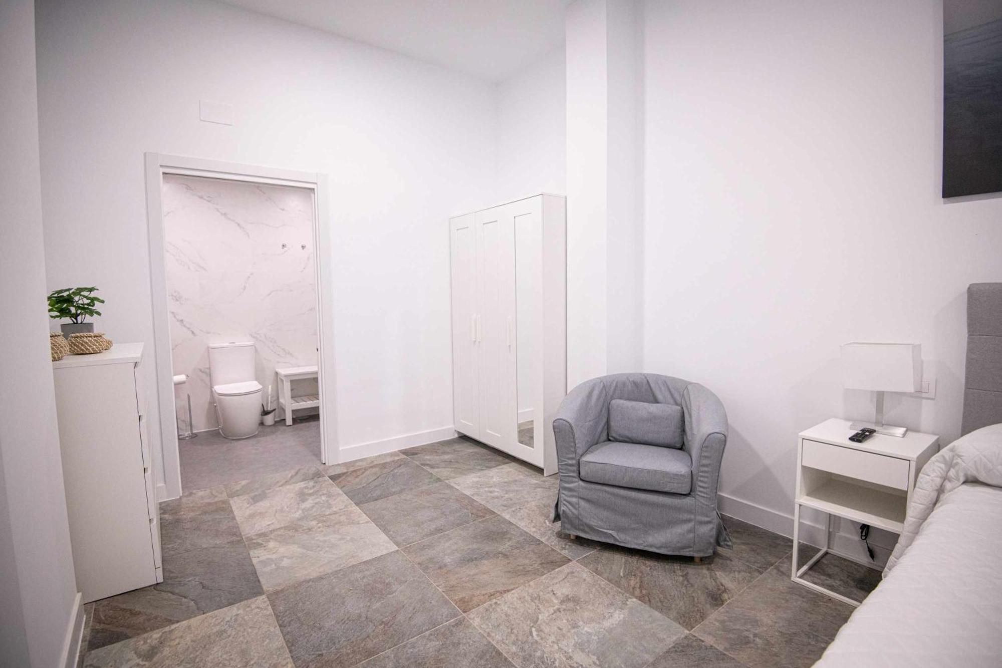 Antonio Lopez A Apartment Madrid