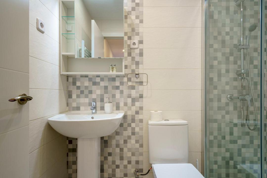 Cozy- 1 Bd 1,5 Bth - Delicias Atocha Apartment Madrid