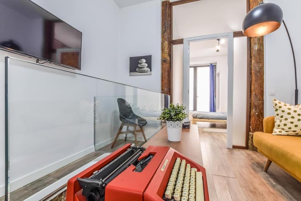 Unique Flat La Latina * Billiard & Darts Appartement