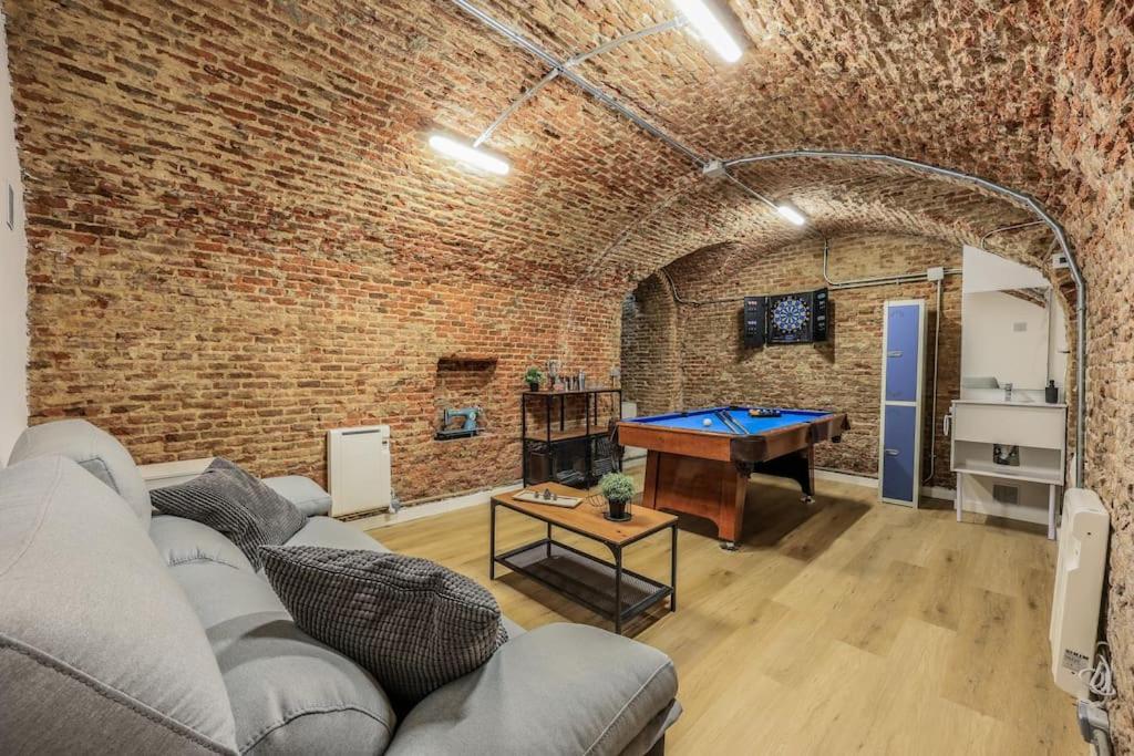 Unique Flat La Latina * Billiard & Darts Appartement