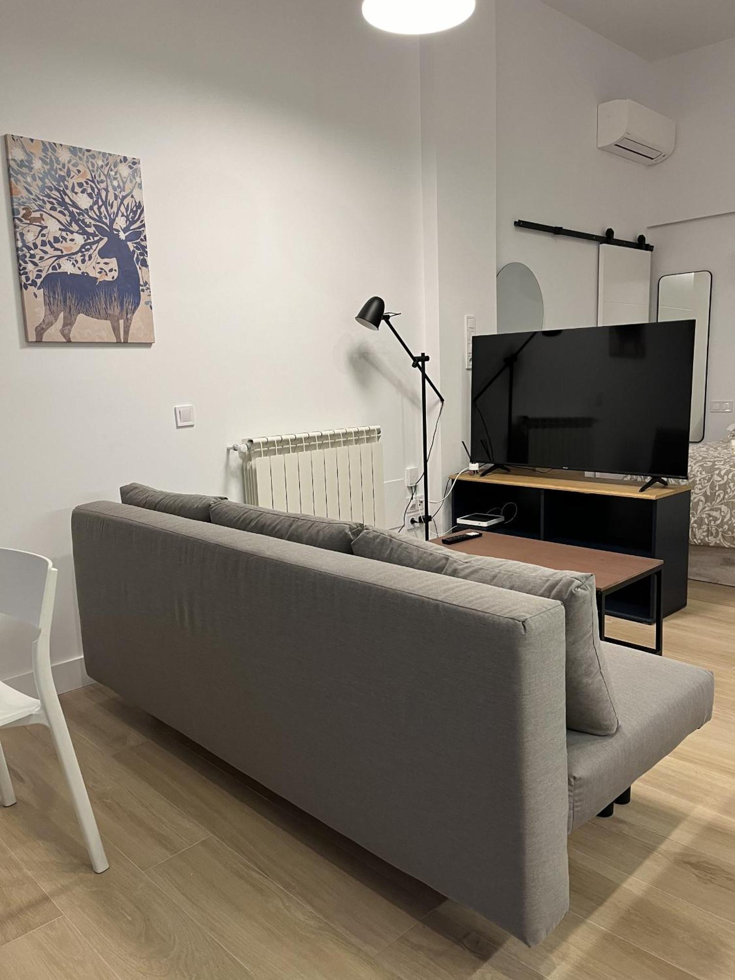 Moratalaz Apartment