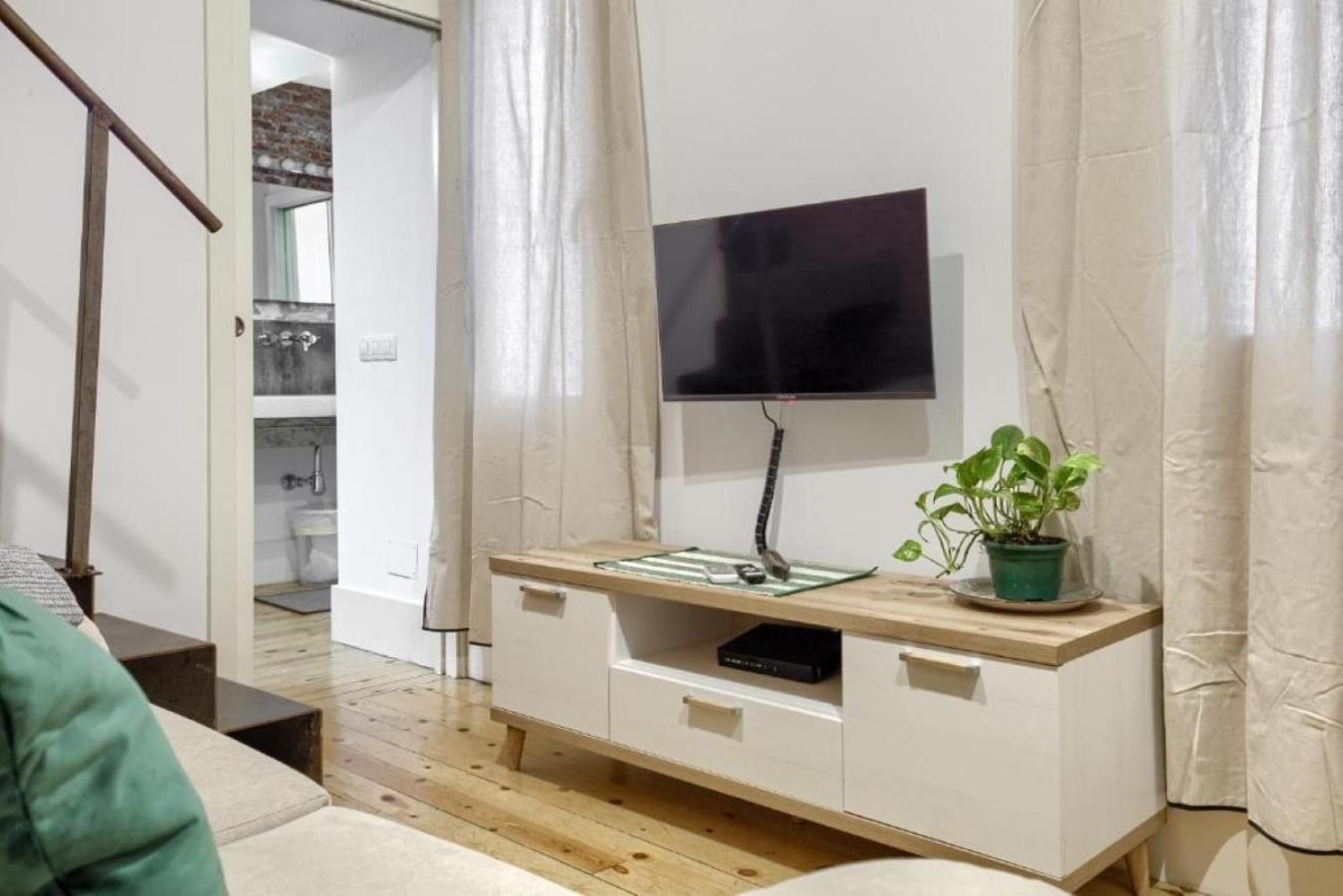 Charming Embajadores - Apartment Madrid