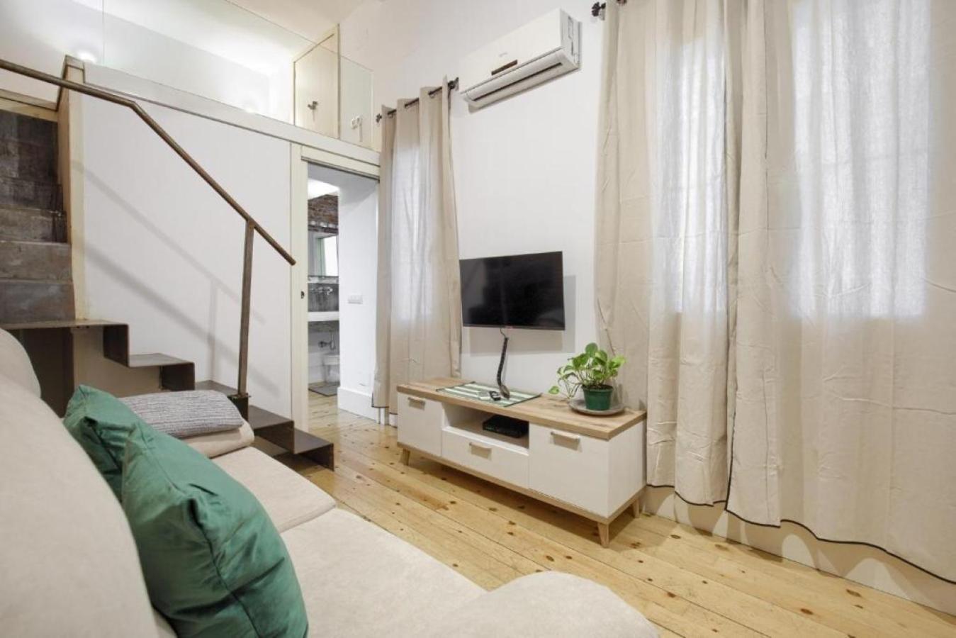Charming Embajadores - Madrid