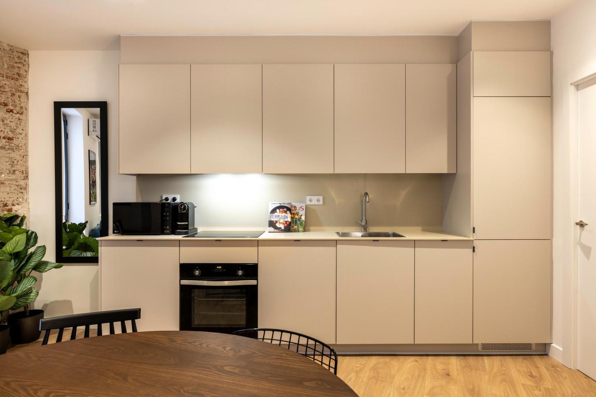 New Designed Flat 3 Bedrooms 2 Showers *