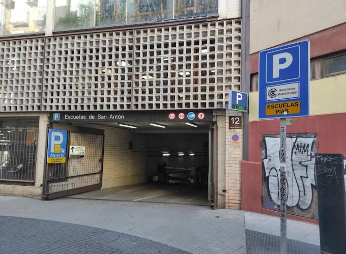 Fuencarral Barcelo Parking Tph Bed & Breakfast Madrid