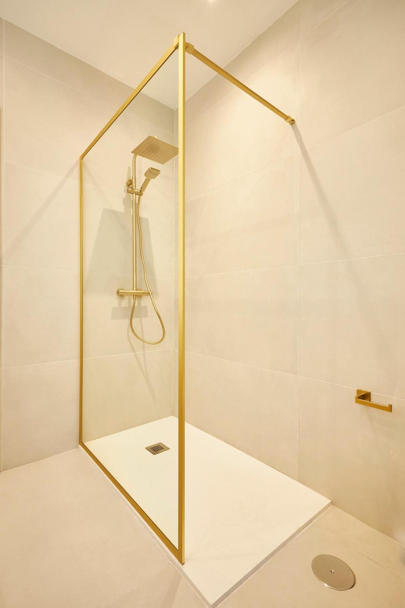 Atocha Lux, By Presidence *