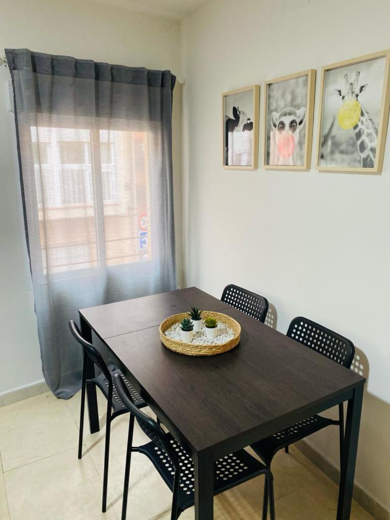Apartamento 3p Mendivil Centro Apartment Madrid