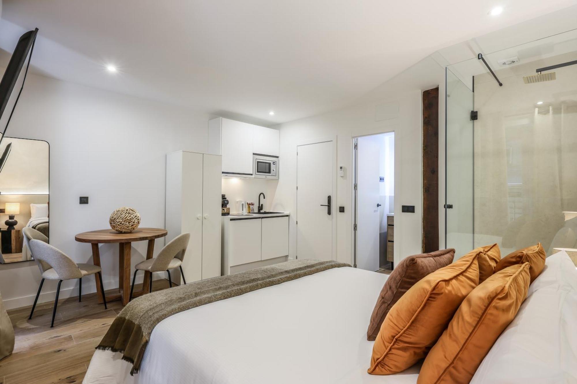 Estudio Funcional Plaza Del Callao, Mid Term Apartamento *