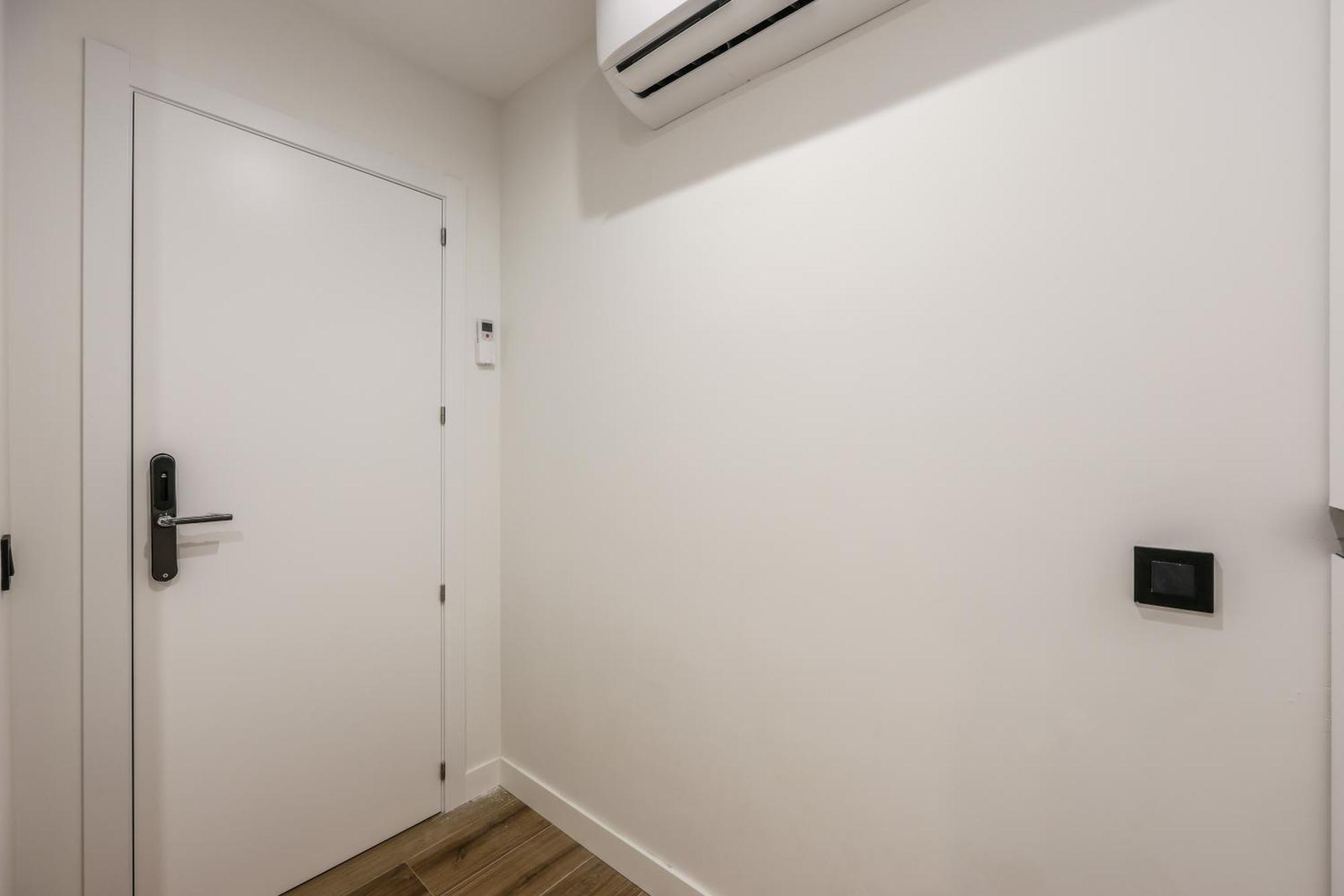 Apartamento Asequible A Pasos De Callao, Mid Term Madrid