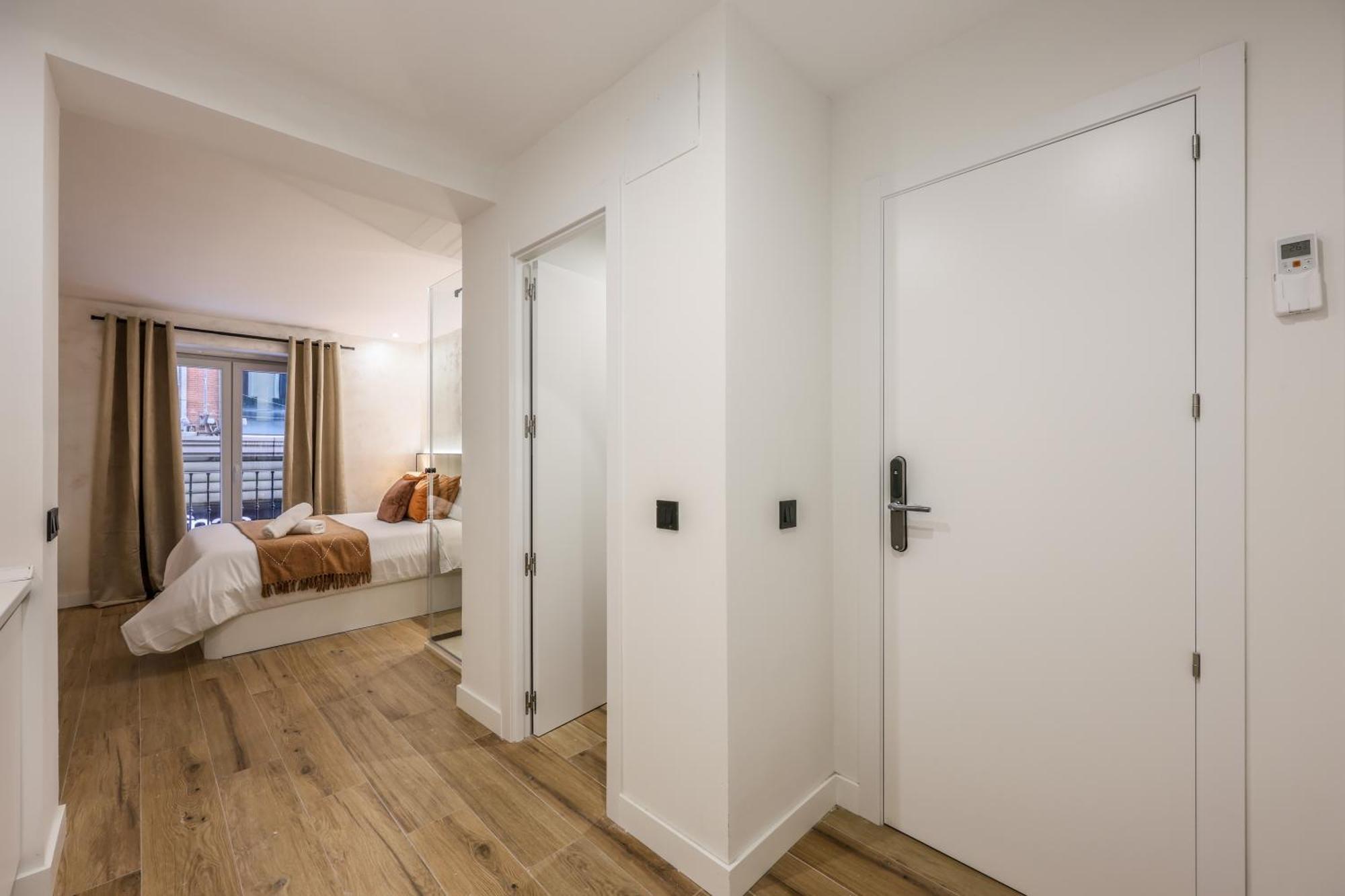 Apartamento Asequible A Pasos De Callao, Mid Term Madri