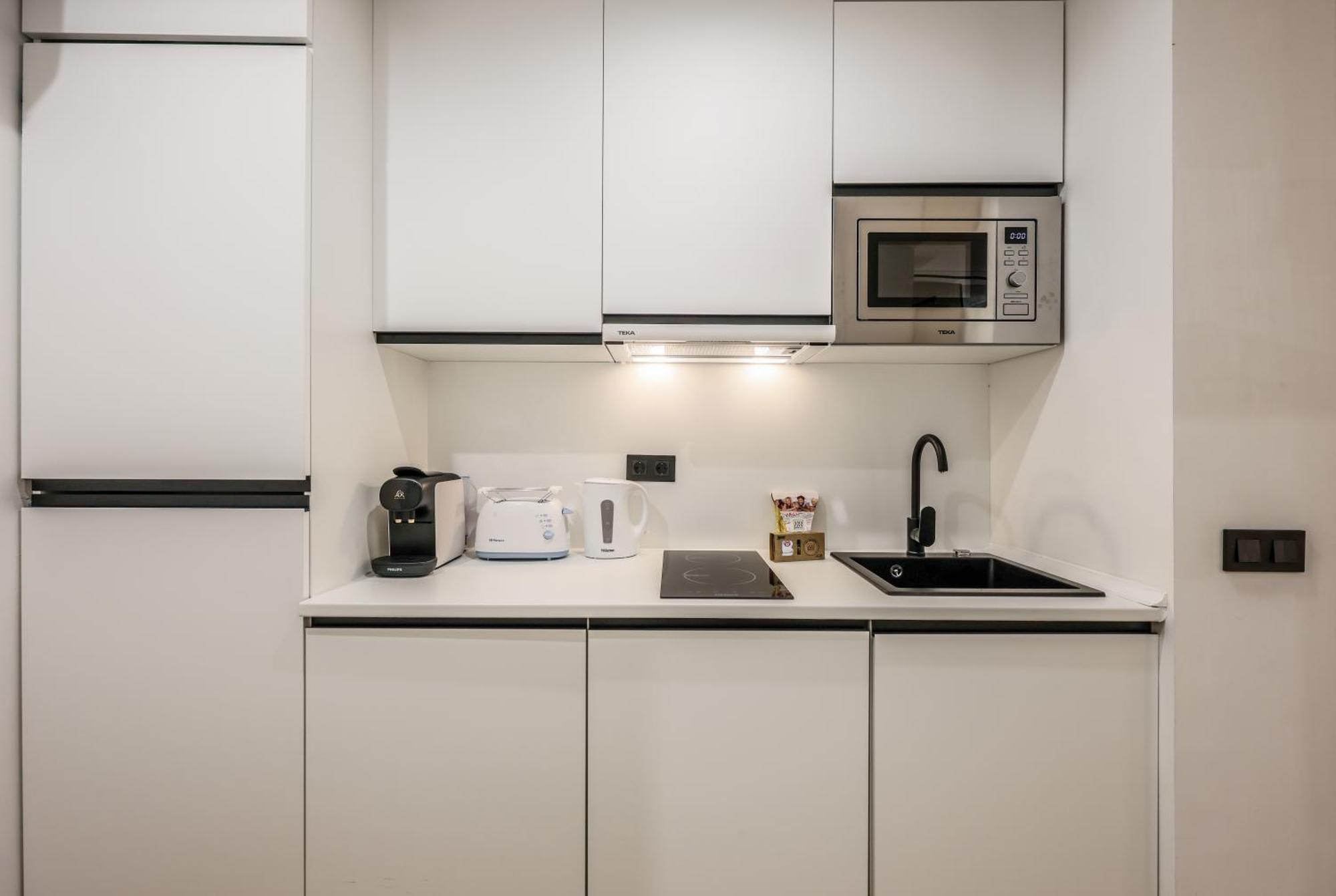 Apartamento Asequible A Pasos De Callao, Mid Term